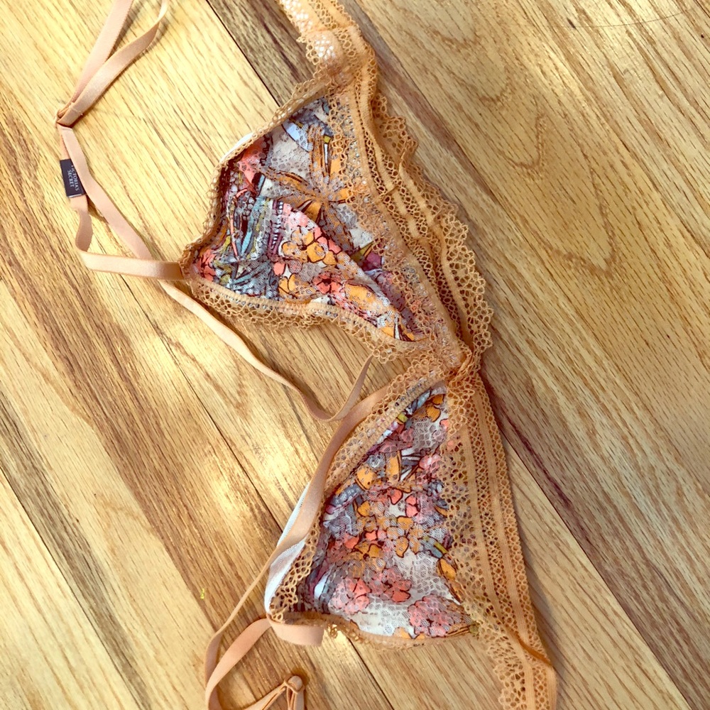 Victoria’s Secret Bralette Floral NWT